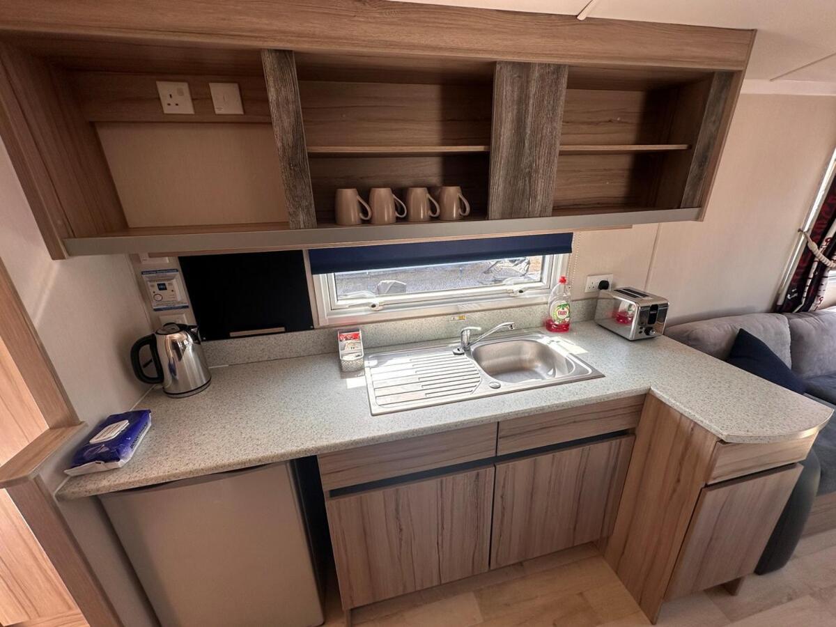3-Bedroom Swift Caravan - Uddingston, Glasgow Exterior foto